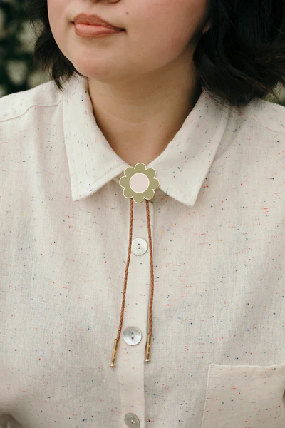 Big Daisy Bolo Tie