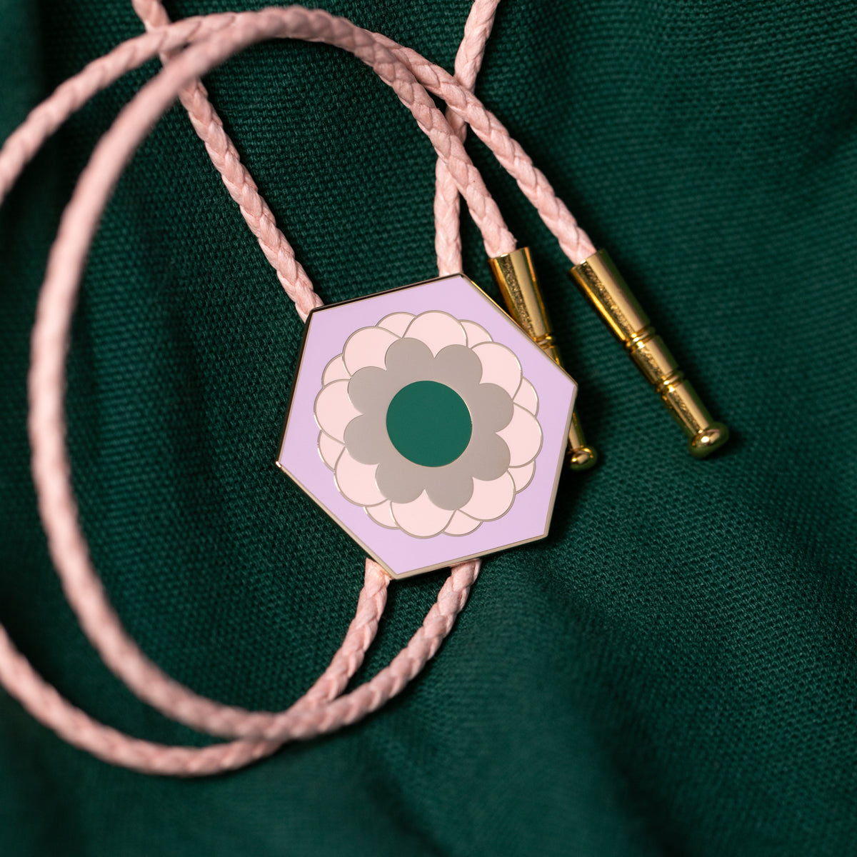 Daisy Hex Tile Bolo Tie